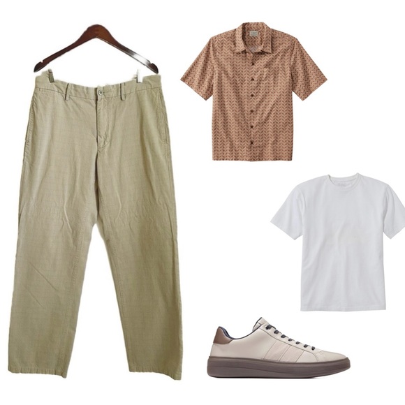 GAP Relaxed Fit Khakis - Picture 4 of 13